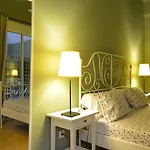 Md Modern - Jardines Hotel